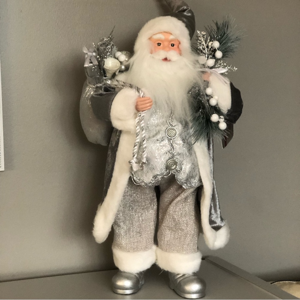 Christmas Stunning Silver Santa 20” Tall NWT Metallic Threads Realistic - Picture 1 of 10